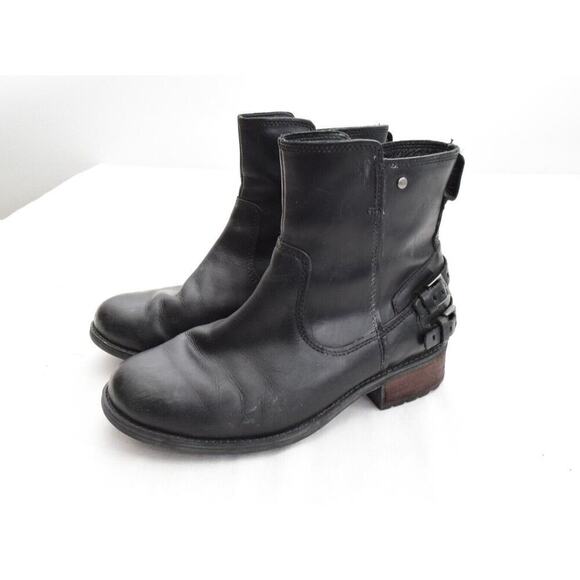 UGG Australia Ankle Boot 7.5 Orion Black Leather Shearling Buckle Zip Wood Moto - Picture 1 of 7